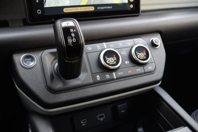 Land Rover Defender II с пробегом 2021 года, цена 6 990 000 рублей, 96700 км, внедорожник, Автокод Объявления