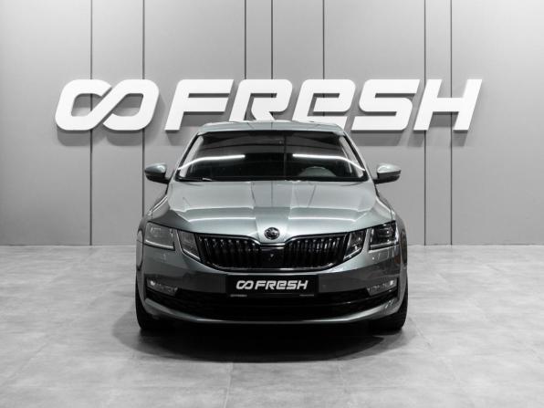 Skoda Octavia III (A7) Рестайлинг с пробегом 2020 года, цена 2 675 000 рублей, 102071 км, лифтбек, Автокод Объявления