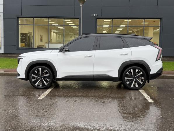 Geely Atlas II с пробегом 2024 года, цена 3 250 000 рублей, 25700 км, внедорожник, Автокод Объявления