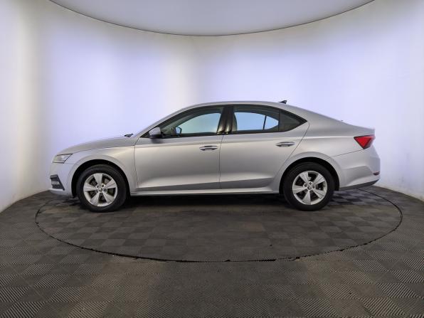 Skoda Octavia IV (A8) с пробегом 2021 года, цена 2 070 000 рублей, 145049 км, лифтбек, Автокод Объявления