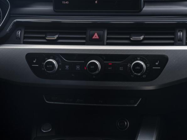 Audi A4 V (B9) с пробегом 2016 года, цена 2 729 000 рублей, 125608 км, седан, Автокод Объявления