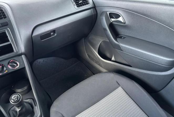 Volkswagen Polo V с пробегом 2014 года, цена 785 000 рублей, 105684 км, седан, Автокод Объявления