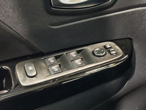 Renault Kaptur I Рестайлинг с пробегом 2021 года, цена 1 617 000 рублей, 72995 км, внедорожник, Автокод Объявления