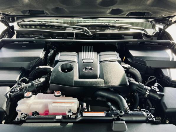Lexus LX IV с пробегом 2024 года, цена 20 860 000 рублей, 18 км, внедорожник, Автокод Объявления