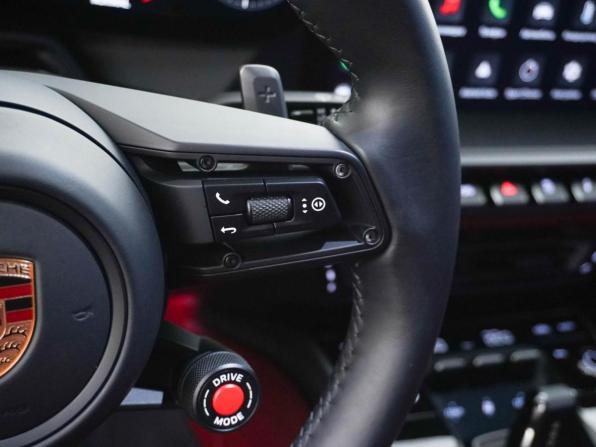 Porsche 911 VIII (992) с пробегом 2023 года, цена 22 890 052 рубля, 9656 км, тарга, Автокод Объявления