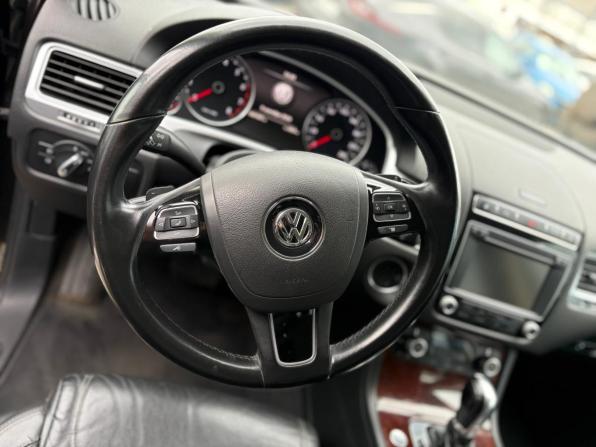 Volkswagen Touareg II Рестайлинг с пробегом 2015 года, цена 2 775 000 рублей, 168503 км, внедорожник, Автокод Объявления