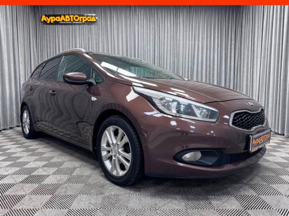 Kia Ceed II с пробегом 2014 года, цена 1 160 000 рублей, 134105 км, универсал, Автокод Объявления