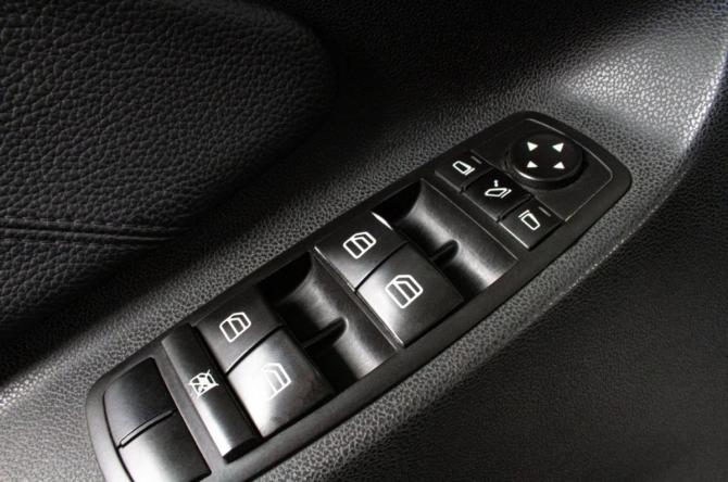 Mercedes-Benz M-Класс II (W164) Рестайлинг с пробегом 2009 года, цена 1 399 000 рублей, 371000 км, внедорожник, Автокод Объявления