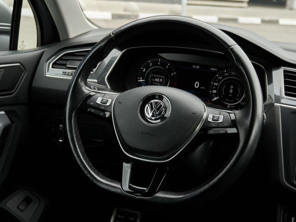 Volkswagen Tiguan II с пробегом 2018 года, цена 2 868 000 рублей, 118700 км, внедорожник, Автокод Объявления