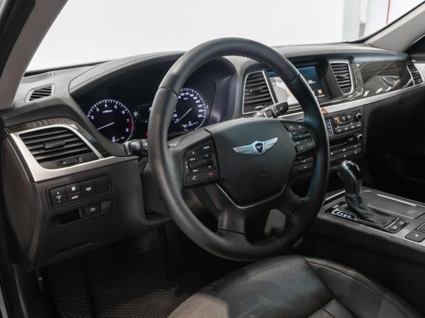 Hyundai Genesis II с пробегом 2015 года, цена 1 737 700 рублей, 149000 км, седан, Автокод Объявления