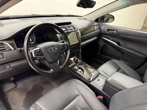 Toyota Camry VII (XV50) Рестайлинг с пробегом 2015 года, цена 2 170 000 рублей, 94732 км, седан, Автокод Объявления