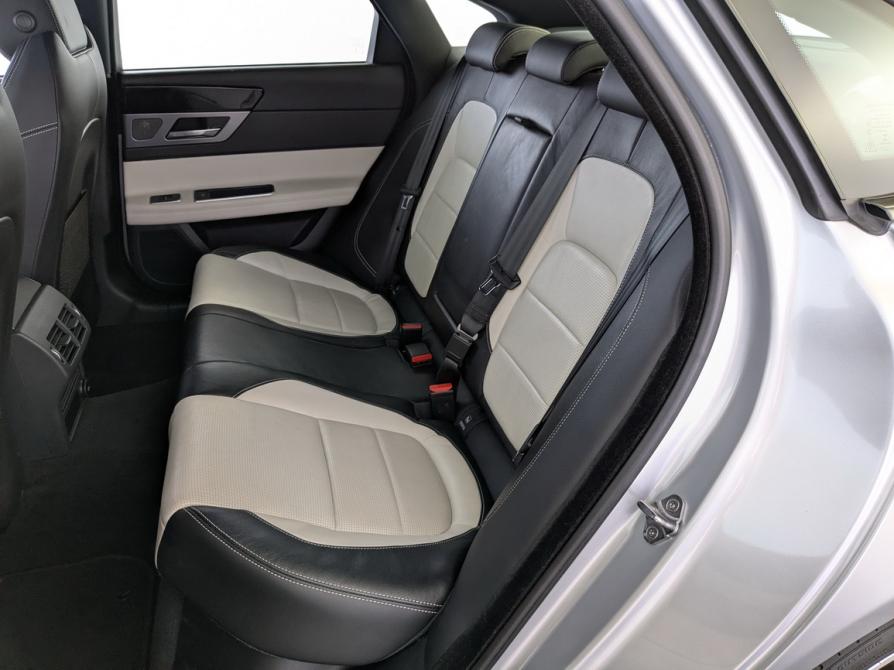 Jaguar XF II Москва  - изображение 12