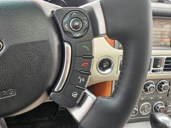Land Rover Range Rover III Рестайлинг 2 с пробегом 2010 года, цена 1 699 000 рублей, 218751 км, внедорожник, Автокод Объявления