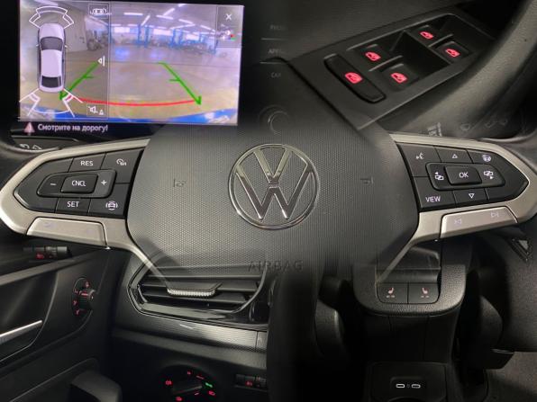 Volkswagen Polo VI с пробегом 2021 года, цена 1 890 000 рублей, 71149 км, лифтбек, Автокод Объявления