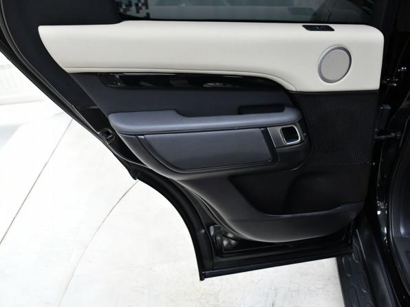 Land Rover Discovery V с пробегом 2017 года, цена 3 255 000 рублей, 142349 км, внедорожник, Автокод Объявления