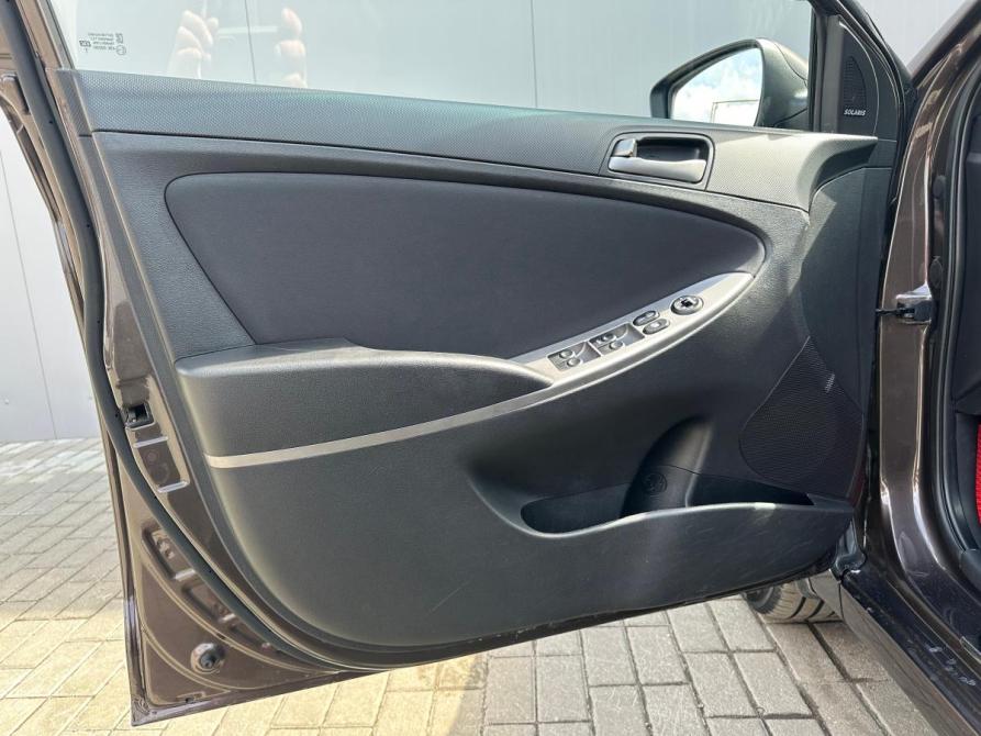 Hyundai Solaris I Рестайлинг Тамбов  - изображение 19