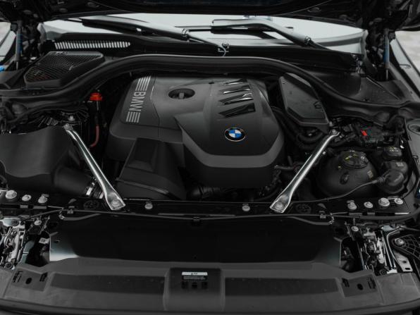 BMW 5 серии VIII (G60/G61/G68) с пробегом 2025 года, цена 9 990 000 рублей, 1210 км, седан, Автокод Объявления