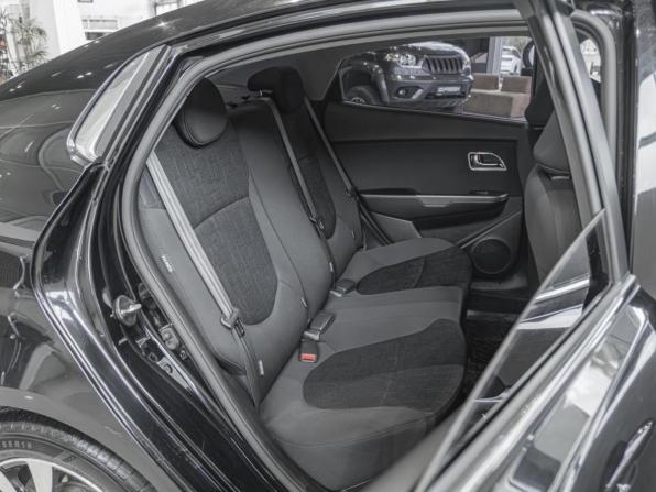 Kia Rio III Рестайлинг с пробегом 2015 года, цена 1 240 000 рублей, 86674 км, седан, Автокод Объявления