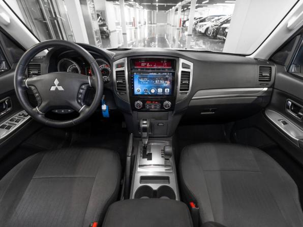 Mitsubishi Pajero IV Рестайлинг 2 с пробегом 2021 года, цена 3 790 000 рублей, 94800 км, внедорожник, Автокод Объявления