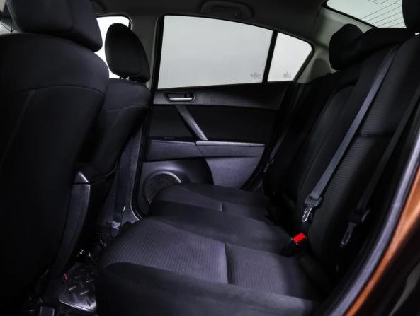 Mazda 3 II (BL) Рестайлинг с пробегом 2012 года, цена 948 000 рублей, 130705 км, седан, Автокод Объявления