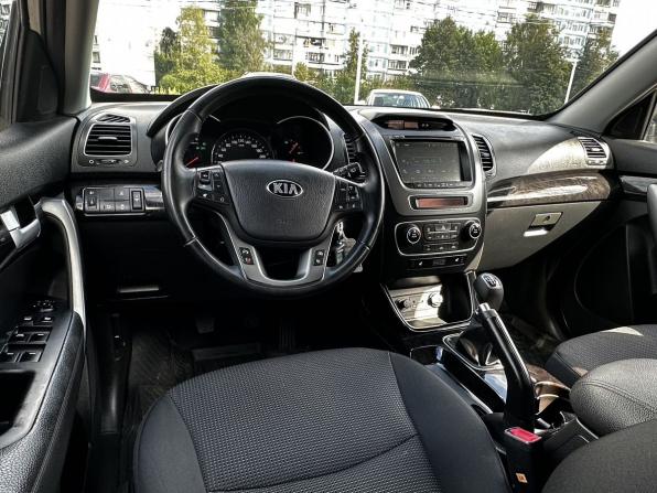 Kia Sorento II Рестайлинг с пробегом 2018 года, цена 2 148 000 рублей, 52362 км, внедорожник, Автокод Объявления