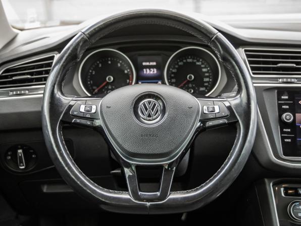 Volkswagen Tiguan II с пробегом 2017 года, цена 2 198 000 рублей, 184121 км, внедорожник, Автокод Объявления