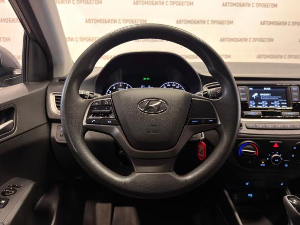 Hyundai Solaris II Рестайлинг с пробегом 2021 года, цена 1 599 000 рублей, 84000 км, седан, Автокод Объявления