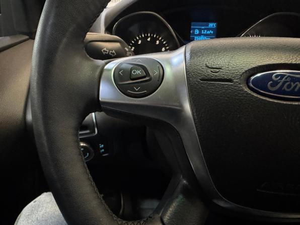 Ford Focus III с пробегом 2013 года, цена 639 000 рублей, 214000 км, седан, Автокод Объявления
