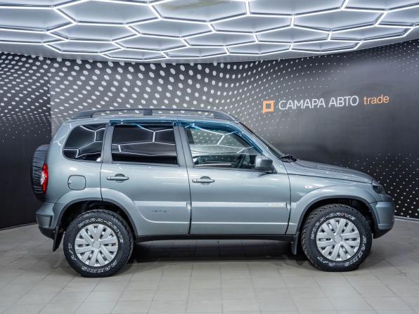 Chevrolet Niva I Рестайлинг с пробегом 2017 года, цена 730 000 рублей, 117949 км, внедорожник, Автокод Объявления