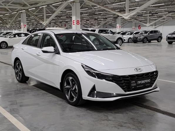 Hyundai Elantra VII (CN7) с пробегом 2022 года, цена 2 350 000 рублей, 41285 км, седан, Автокод Объявления