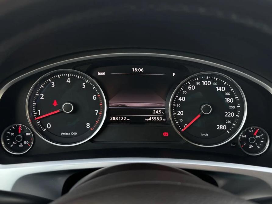 Volkswagen Touareg II Рестайлинг Екатеринбург  - изображение 10