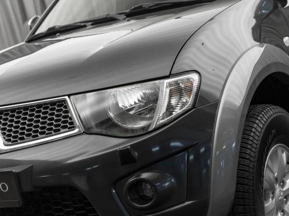 Mitsubishi L200 IV с пробегом 2013 года, цена 1 580 000 рублей, 285735 км, пикап, Автокод Объявления