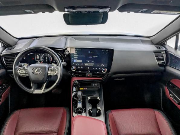 Lexus NX II с пробегом 2022 года, цена 5 500 000 рублей, 50296 км, внедорожник, Автокод Объявления