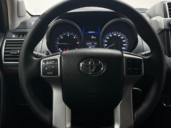 Toyota Land Cruiser Prado 150 Series Рестайлинг 1 с пробегом 2015 года, цена 3 350 000 рублей, 189000 км, внедорожник, Автокод Объявления