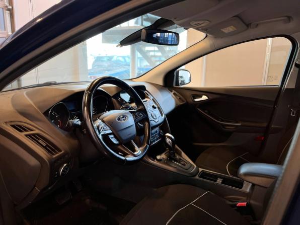 Ford Focus III Рестайлинг с пробегом 2017 года, цена 960 000 рублей, 204560 км, хэтчбек, Автокод Объявления