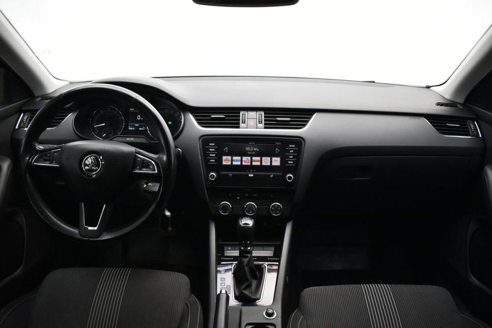Skoda Octavia III (A7) Рестайлинг Москва  - изображение 5