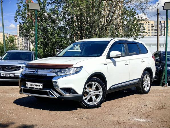 Mitsubishi Outlander III Рестайлинг 2 с пробегом 2018 года, цена 2 029 000 рублей, 112000 км, внедорожник, Автокод Объявления