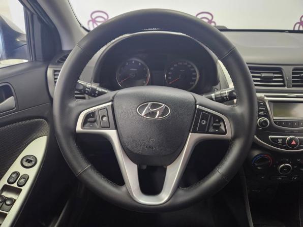 Hyundai Solaris I с пробегом 2013 года, цена 642 000 рублей, 213246 км, седан, Автокод Объявления
