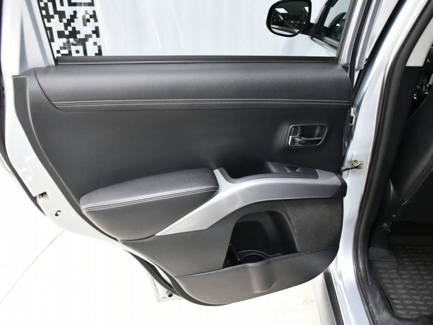 Mitsubishi Outlander II Рестайлинг Новосибирск  - изображение 19