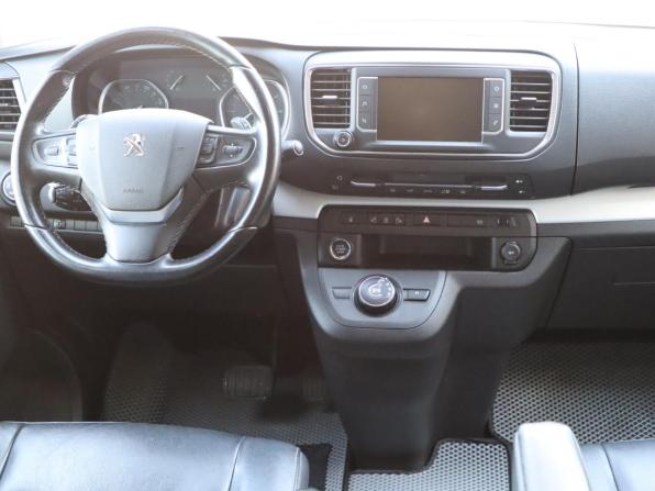 Peugeot Traveller I с пробегом 2019 года, цена 2 930 000 рублей, 144080 км, минивэн, Автокод Объявления
