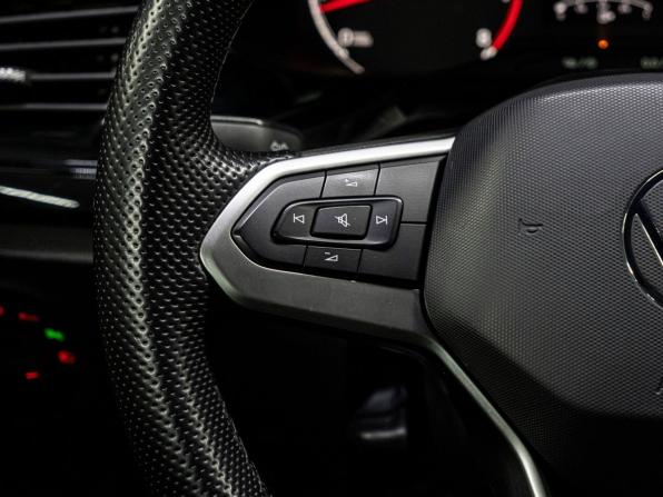 Volkswagen Polo VI с пробегом 2021 года, цена 1 669 000 рублей, 160571 км, лифтбек, Автокод Объявления