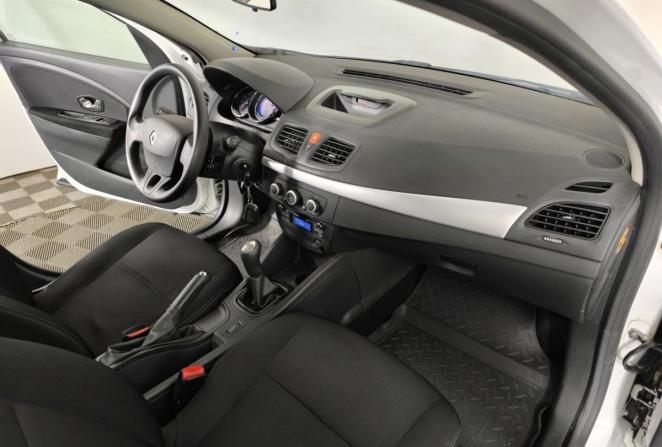 Renault Fluence I Рестайлинг с пробегом 2014 года, цена 790 000 рублей, 158966 км, седан, Автокод Объявления
