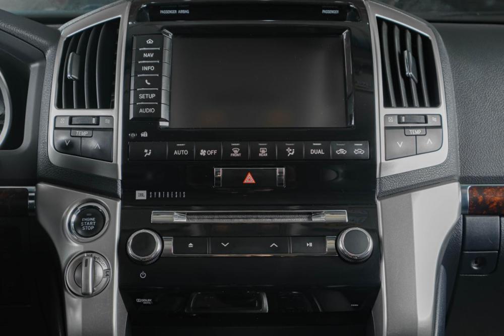 Toyota Land Cruiser 200 Series Рестайлинг 1 Тюмень  - изображение 17