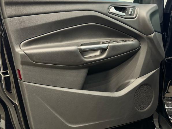 Ford Kuga II с пробегом 2016 года, цена 1 470 000 рублей, 71600 км, внедорожник, Автокод Объявления