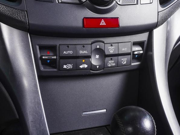 Honda Accord VIII Рестайлинг с пробегом 2011 года, цена 1 255 000 рублей, 336344 км, седан, Автокод Объявления