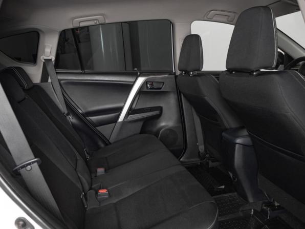 Toyota RAV4 IV (XA40) Рестайлинг с пробегом 2018 года, цена 2 609 700 рублей, 129670 км, внедорожник, Автокод Объявления