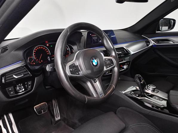 BMW 5 серии VII (G30/G31/G38) с пробегом 2018 года, цена 3 074 000 рублей, 211839 км, седан, Автокод Объявления