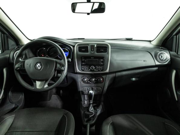 Renault Sandero II Рестайлинг с пробегом 2018 года, цена 899 700 рублей, 202577 км, хэтчбек, Автокод Объявления