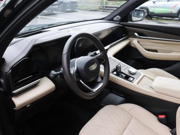 Geely Monjaro I с пробегом 2024 года, цена 3 777 000 рублей, 18316 км, внедорожник, Автокод Объявления