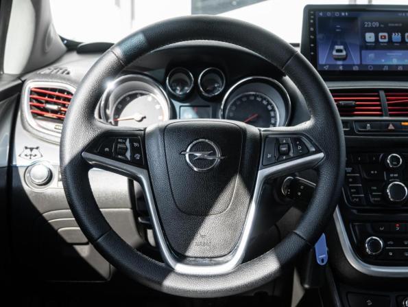 Opel Mokka I с пробегом 2014 года, цена 1 325 000 рублей, 108954 км, внедорожник, Автокод Объявления